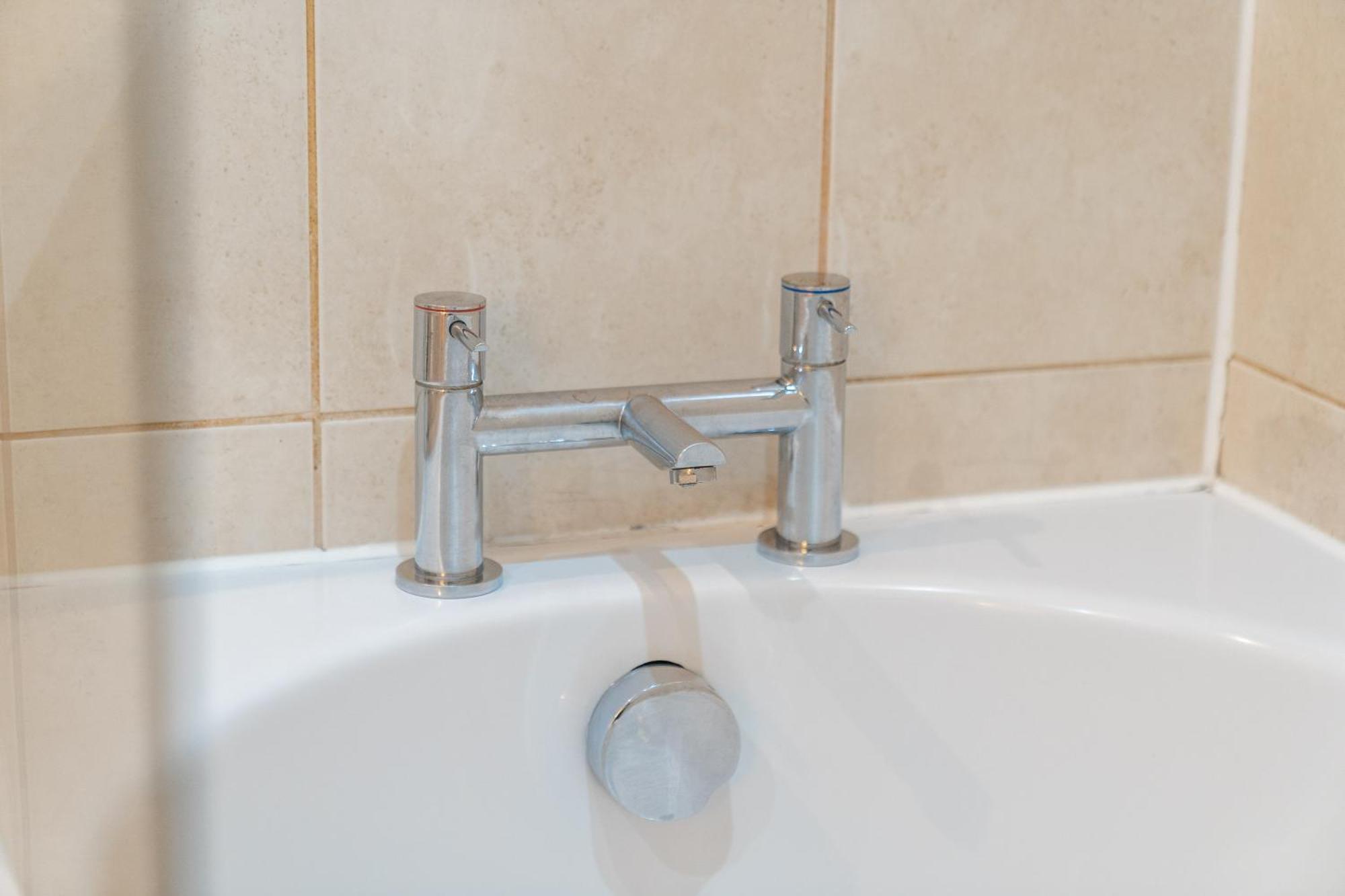 Chinatown - One Bed - Balcony - Secure Parking - Fast Wifi - Birmingham City Centre - 49A Bagian luar foto